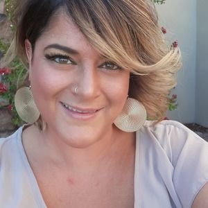 Meet your Posher, Angie